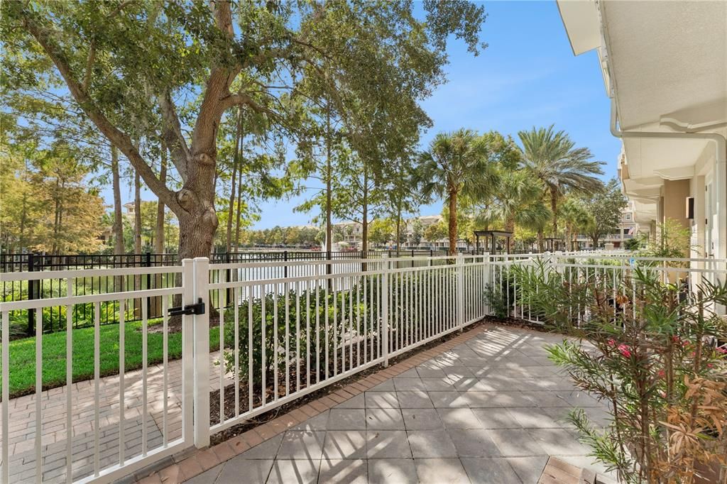 En Venta: $529,000 (3 camas, 3 baños, 2187 Pies cuadrados)