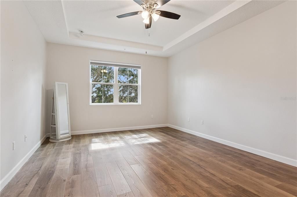 En Venta: $529,000 (3 camas, 3 baños, 2187 Pies cuadrados)