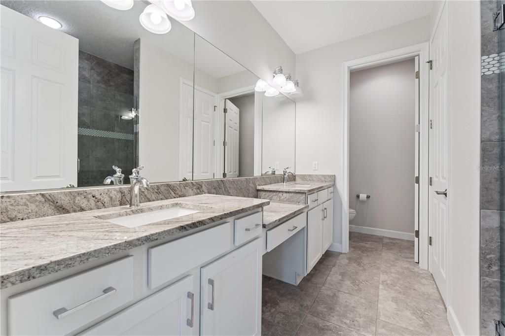 En Venta: $529,000 (3 camas, 3 baños, 2187 Pies cuadrados)