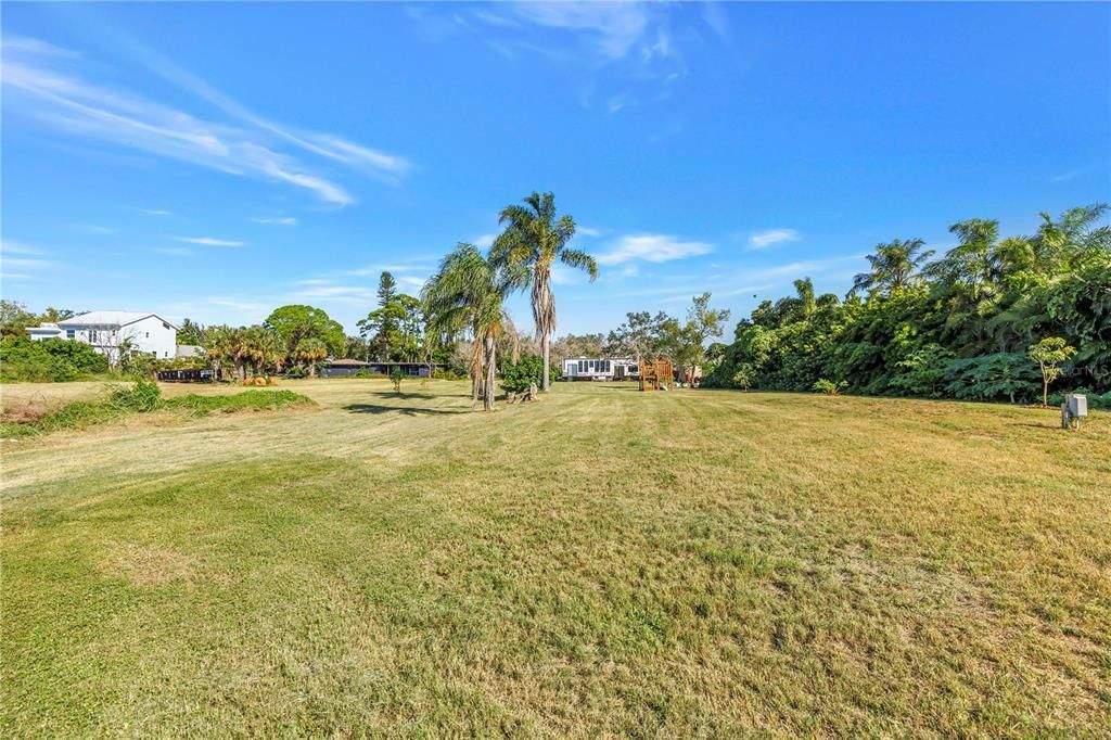 For Sale: $1,200,000 (2.67 acres)