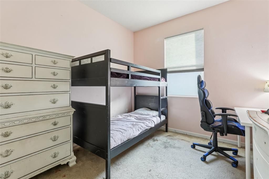 En Venta: $315,900 (4 camas, 2 baños, 1686 Pies cuadrados)