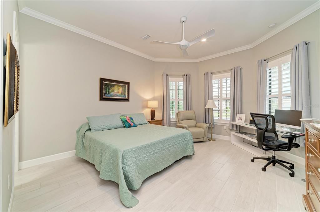 For Sale: $850,000 (3 beds, 3 baths, 2851 Square Feet)