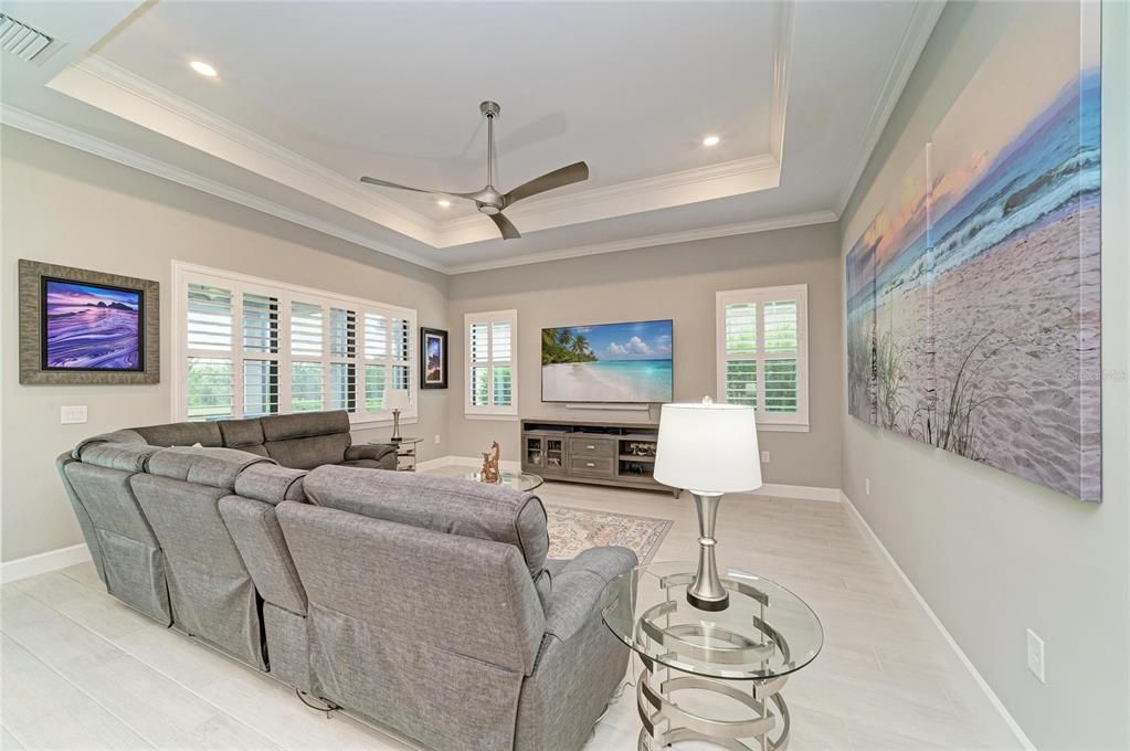 For Sale: $850,000 (3 beds, 3 baths, 2851 Square Feet)