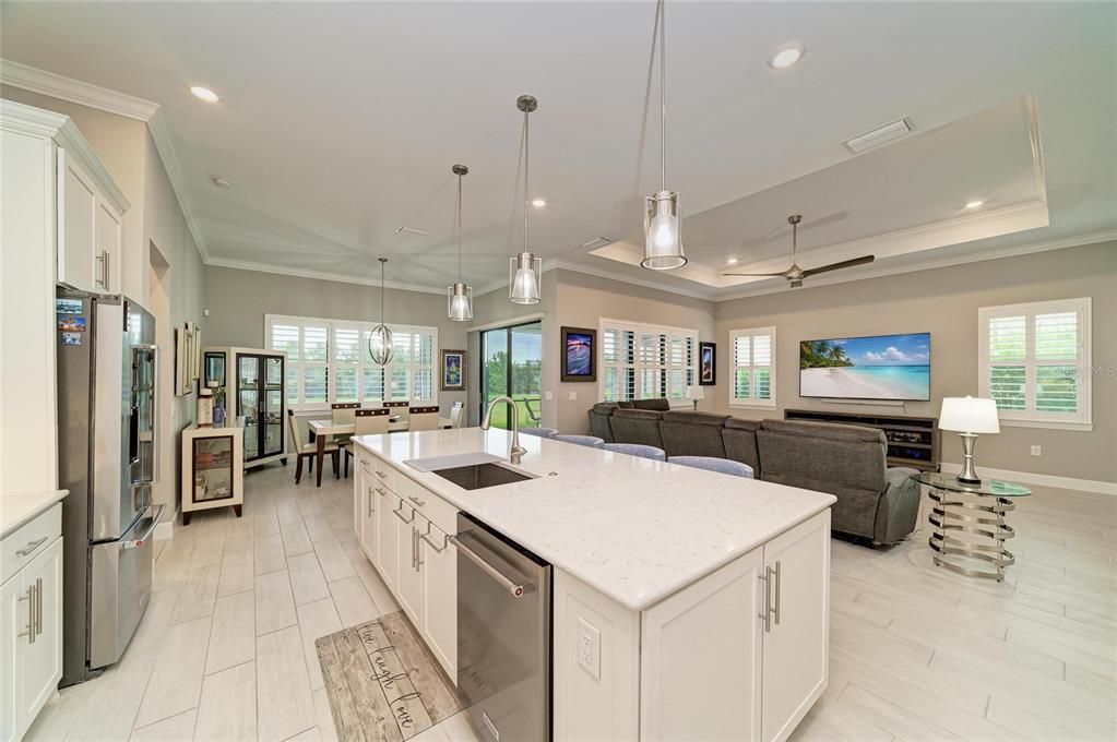 For Sale: $850,000 (3 beds, 3 baths, 2851 Square Feet)
