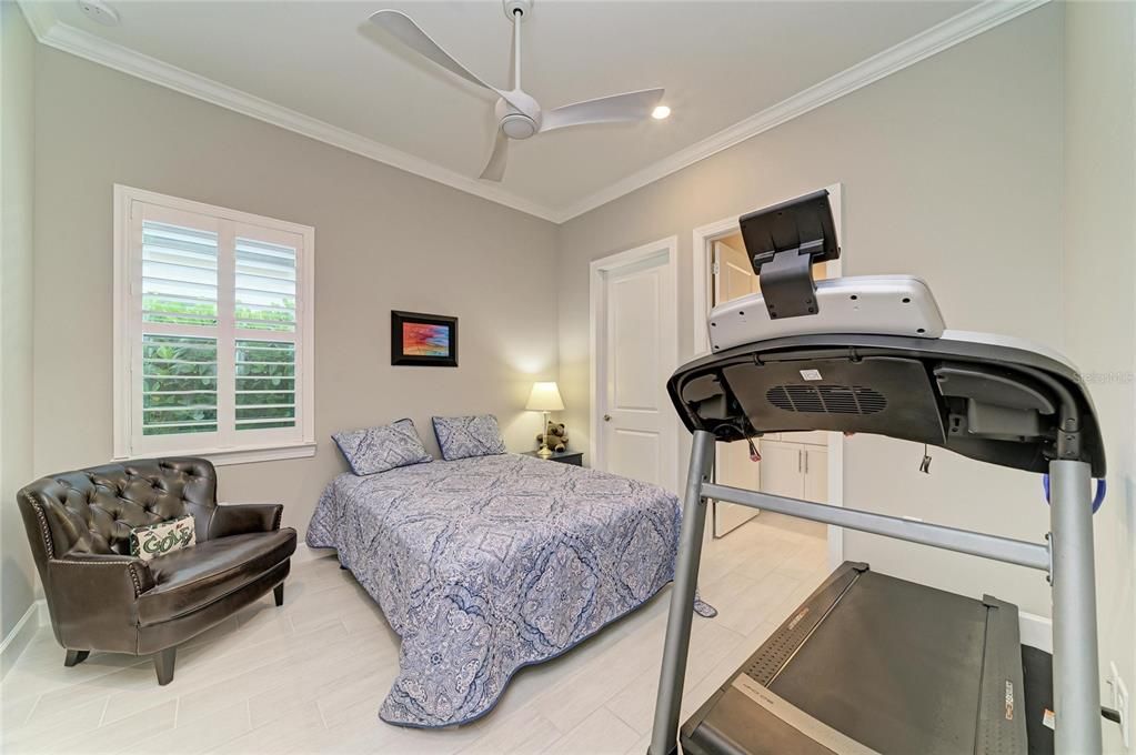 For Sale: $850,000 (3 beds, 3 baths, 2851 Square Feet)