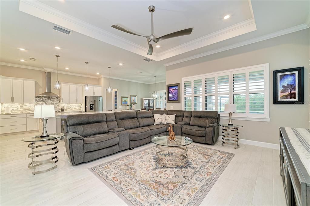 For Sale: $850,000 (3 beds, 3 baths, 2851 Square Feet)