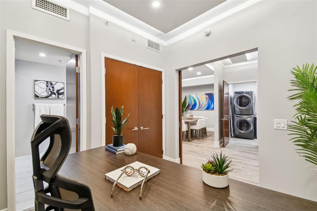 В аренду: $3,900 (2 спален, 2 ванн, 1237 Квадратных фут)