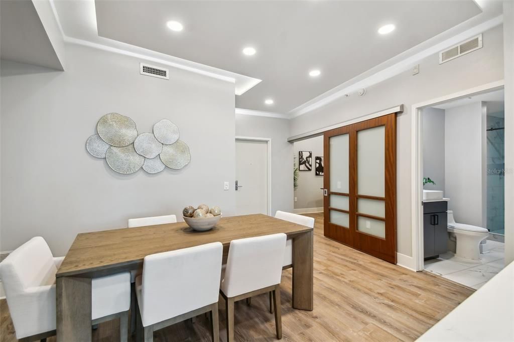 В аренду: $3,900 (2 спален, 2 ванн, 1237 Квадратных фут)