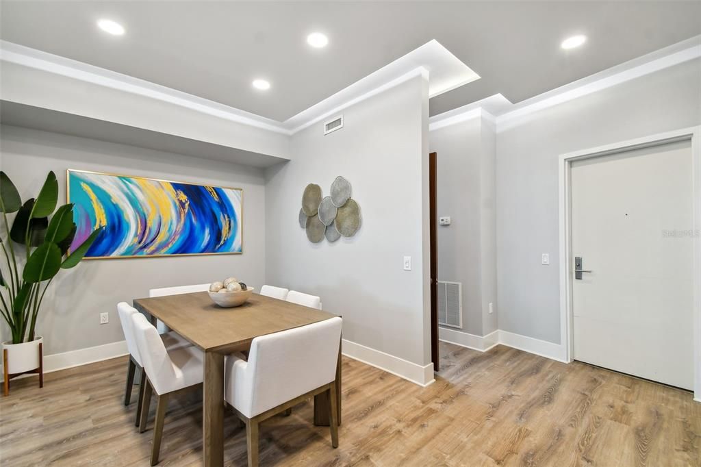 В аренду: $3,900 (2 спален, 2 ванн, 1237 Квадратных фут)