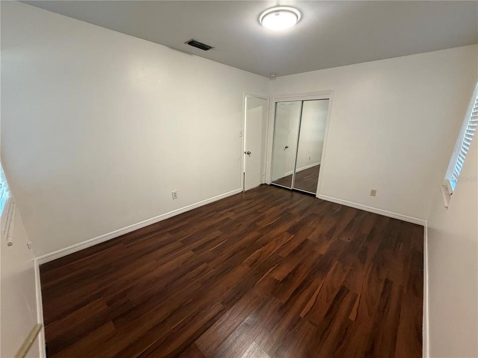 В аренду: $3,200 (3 спален, 1 ванн, 1162 Квадратных фут)
