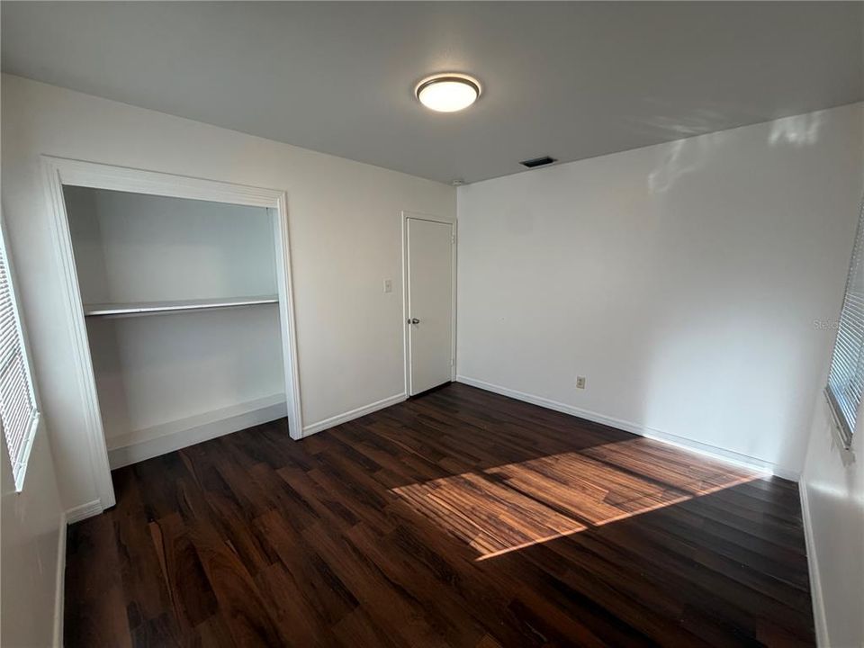 В аренду: $3,200 (3 спален, 1 ванн, 1162 Квадратных фут)