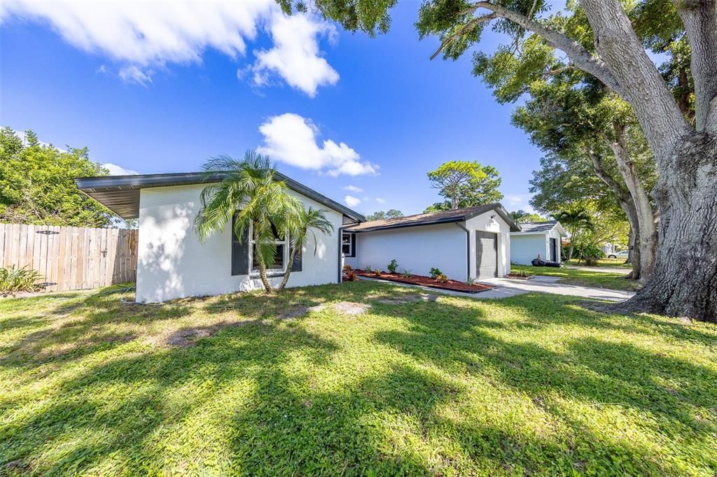 For Sale: $475,000 (3 beds, 2 baths, 1518 Square Feet)