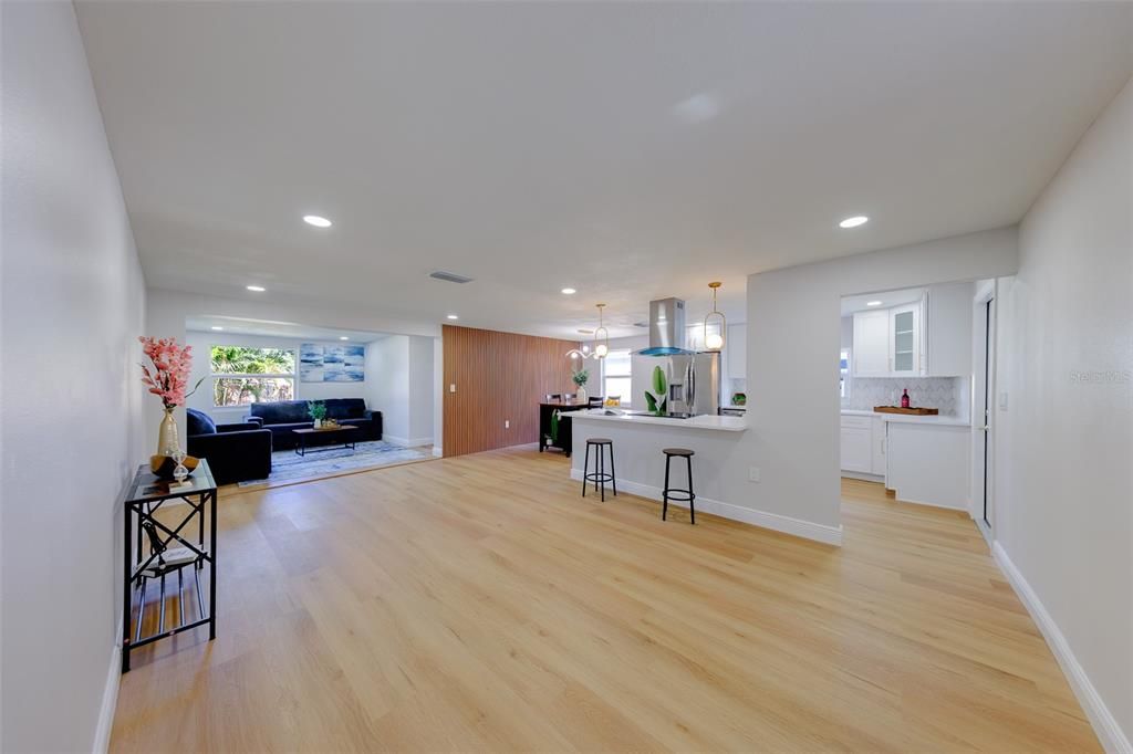 For Sale: $475,000 (3 beds, 2 baths, 1518 Square Feet)