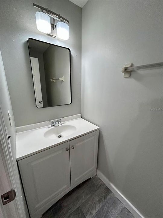 For Rent: $1,600 (2 beds, 1 baths, 1189 Square Feet)