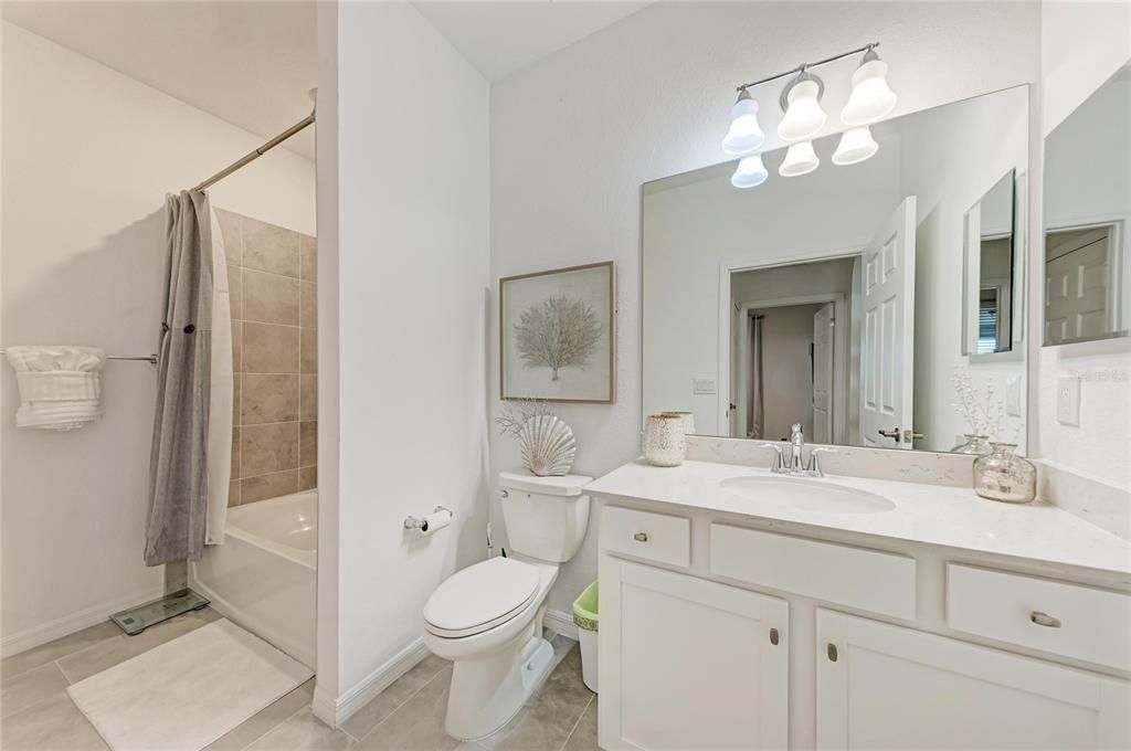 En Renta: $2,499 (2 camas, 2 baños, 1121 Pies cuadrados)