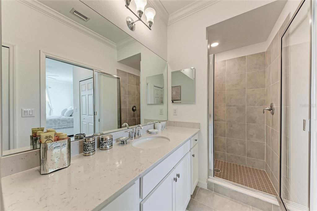 En Renta: $2,499 (2 camas, 2 baños, 1121 Pies cuadrados)