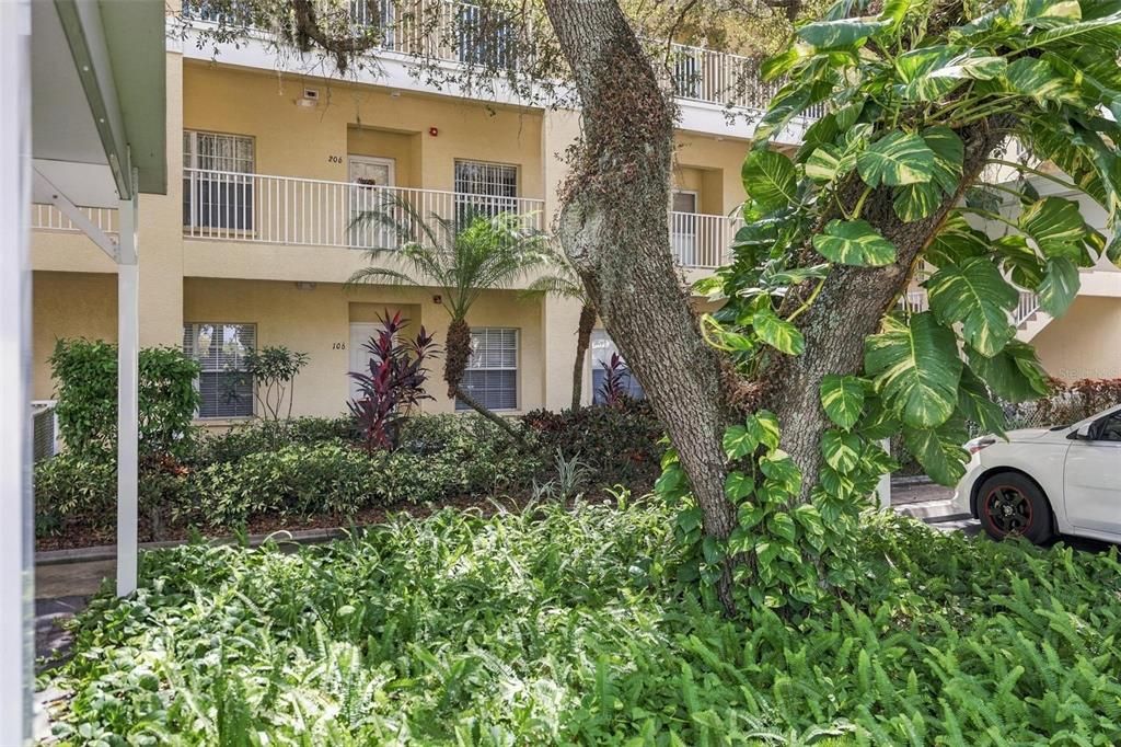 На продажу: $139,000 (2 спален, 2 ванн, 947 Квадратных фут)