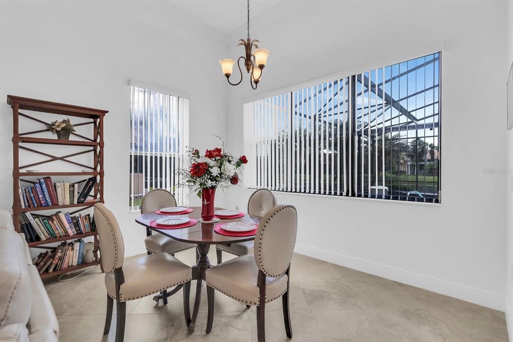 En Venta: $600,000 (3 camas, 3 baños, 2466 Pies cuadrados)