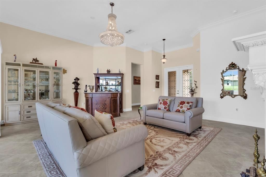 En Venta: $600,000 (3 camas, 3 baños, 2466 Pies cuadrados)