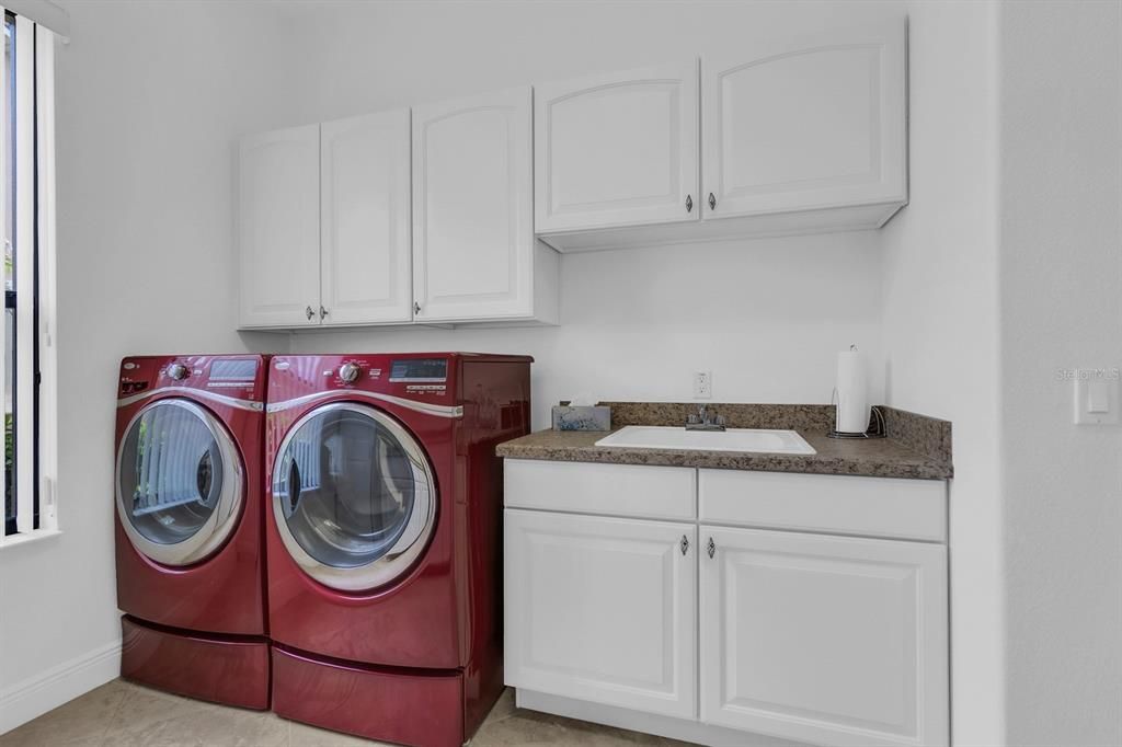 En Venta: $600,000 (3 camas, 3 baños, 2466 Pies cuadrados)