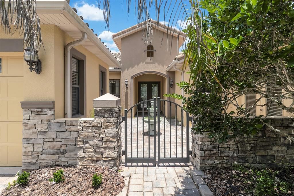 En Venta: $600,000 (3 camas, 3 baños, 2466 Pies cuadrados)