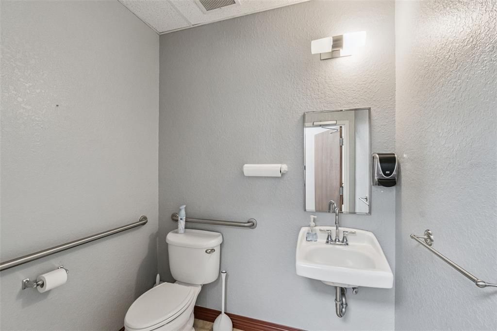 For Sale: $1,200,000 (0 beds, 0 baths, 4099 Square Feet)