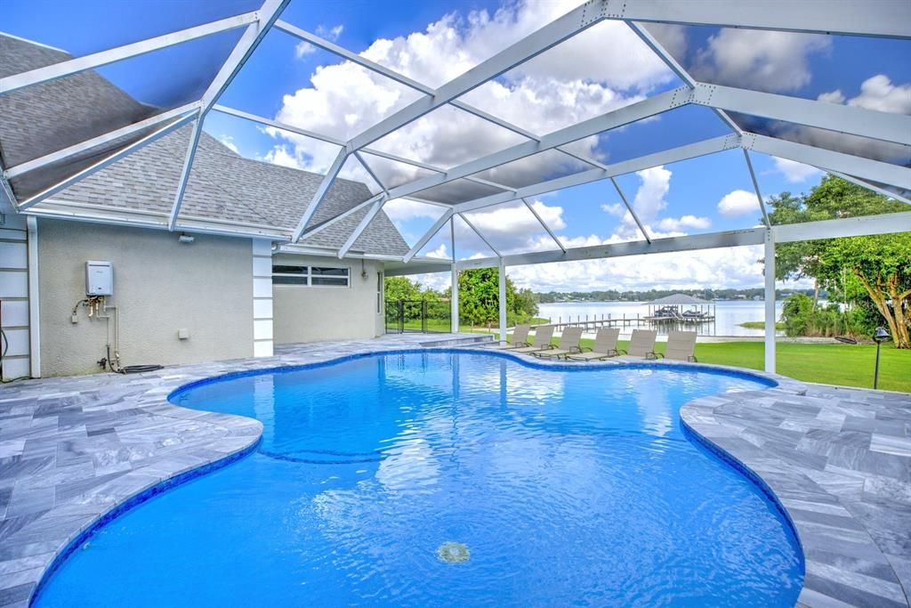 For Sale: $2,588,000 (8 beds, 7 baths, 8158 Square Feet)