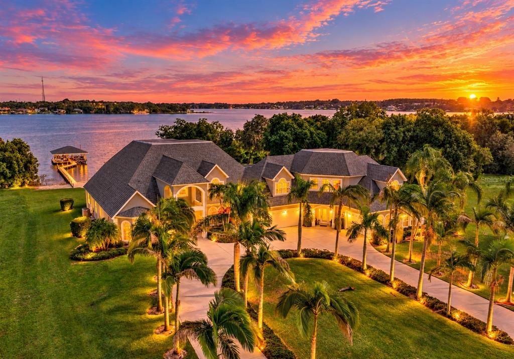 For Sale: $2,588,000 (8 beds, 7 baths, 8158 Square Feet)