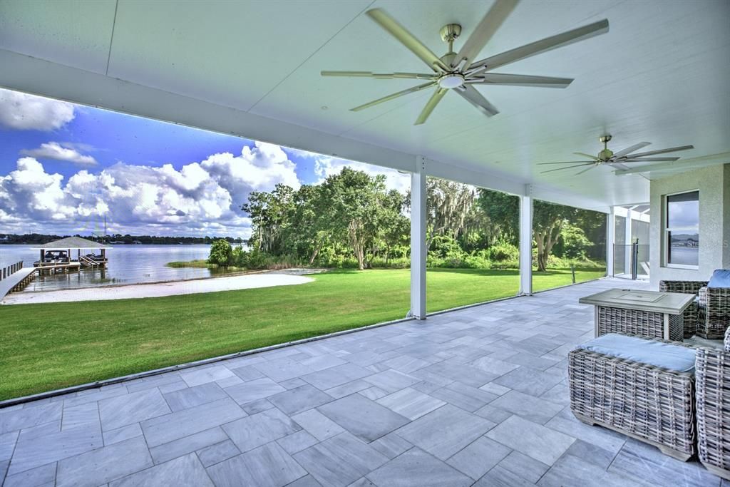For Sale: $2,588,000 (8 beds, 7 baths, 8158 Square Feet)