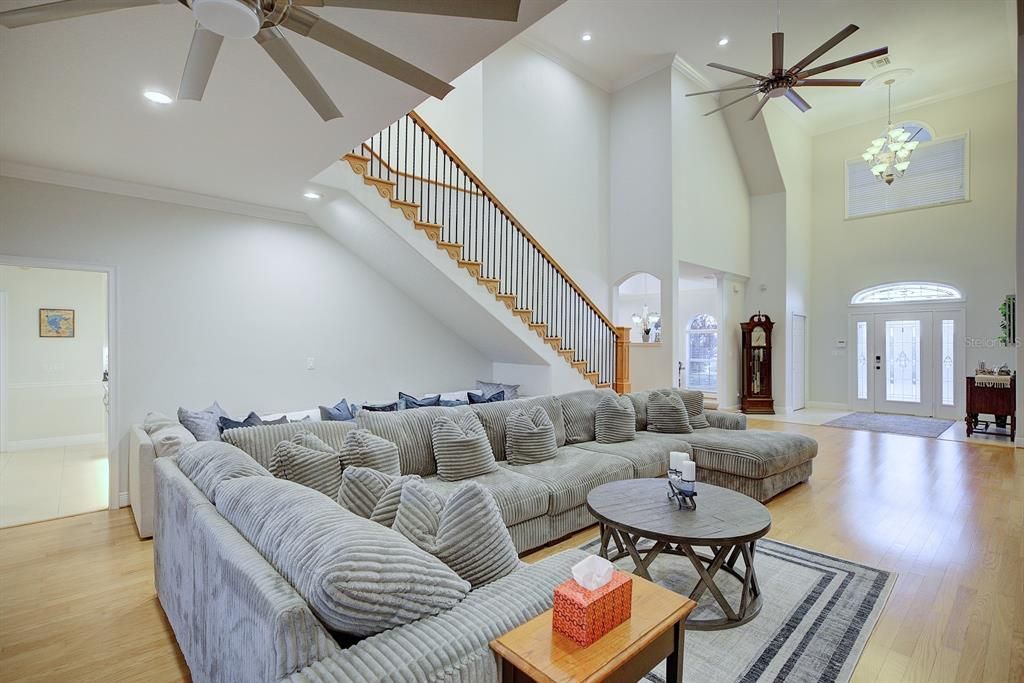 For Sale: $2,588,000 (8 beds, 7 baths, 8158 Square Feet)