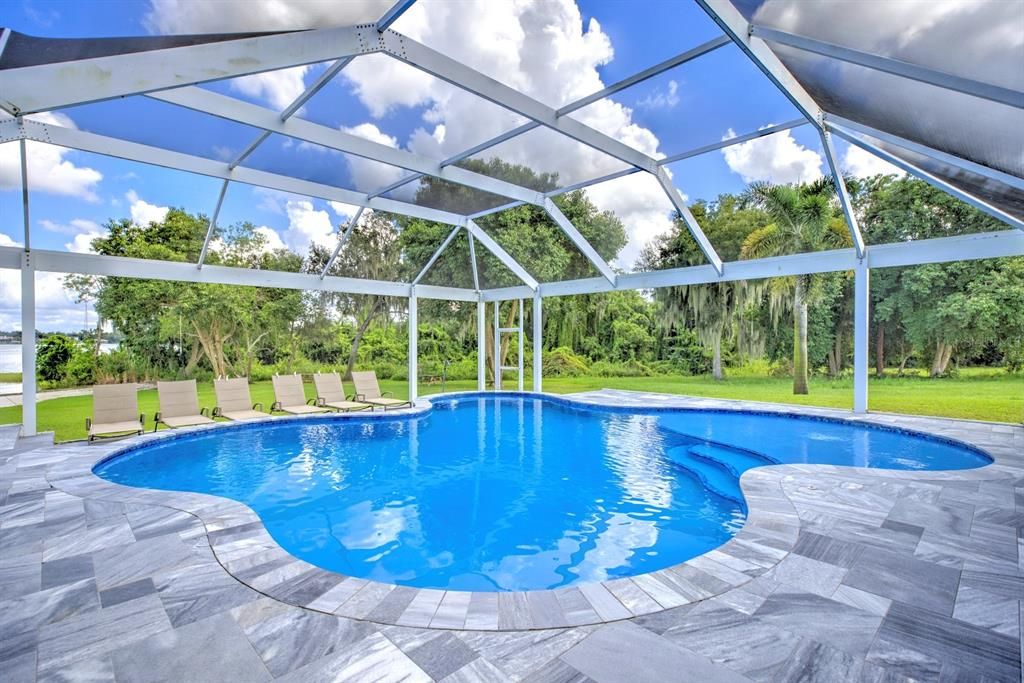 For Sale: $2,588,000 (8 beds, 7 baths, 8158 Square Feet)