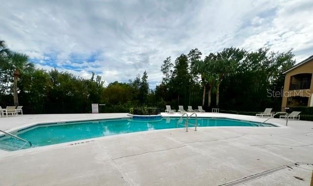 For Rent: $2,450 (3 beds, 2 baths, 1570 Square Feet)