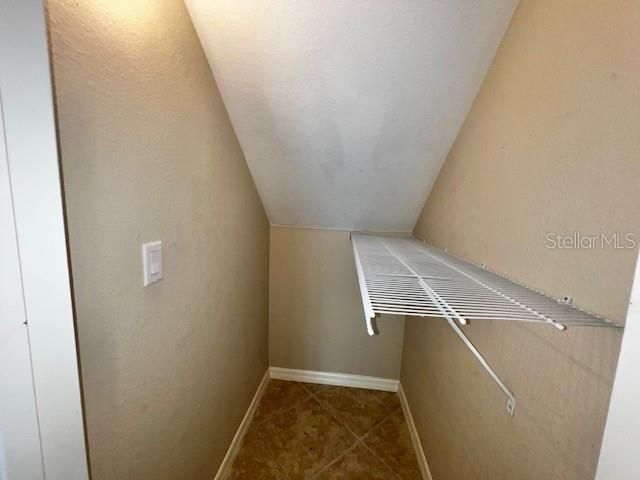 For Rent: $2,450 (3 beds, 2 baths, 1570 Square Feet)