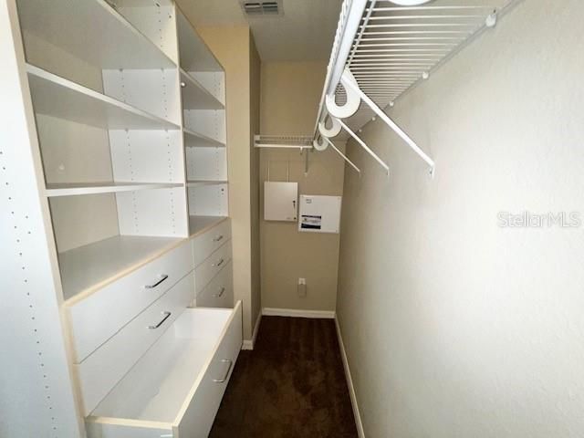 For Rent: $2,450 (3 beds, 2 baths, 1570 Square Feet)