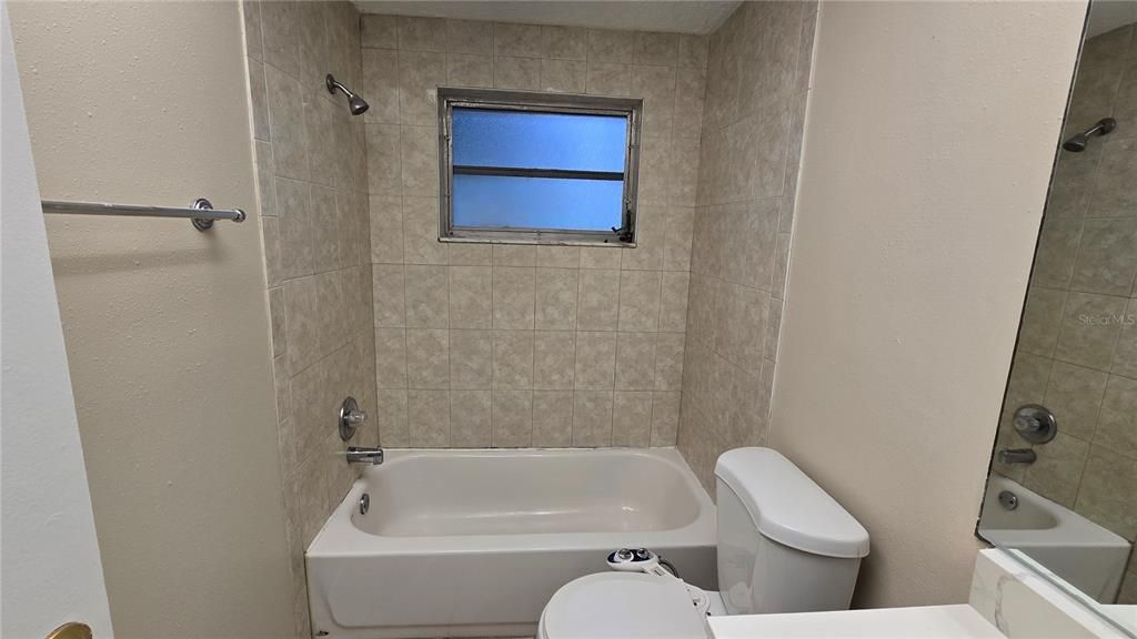 В аренду: $1,475 (2 спален, 1 ванн, 824 Квадратных фут)