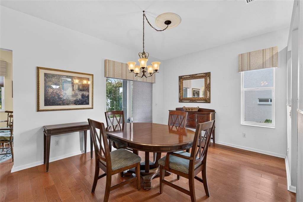For Sale: $268,000 (3 beds, 2 baths, 1640 Square Feet)