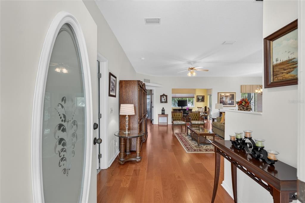 For Sale: $268,000 (3 beds, 2 baths, 1640 Square Feet)