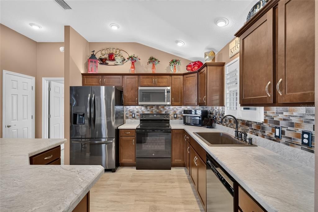 En Venta: $430,000 (3 camas, 2 baños, 1776 Pies cuadrados)