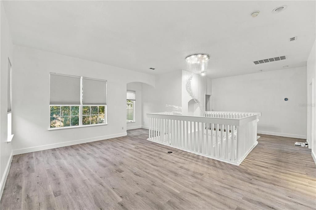 En Venta: $540,000 (4 camas, 2 baños, 2945 Pies cuadrados)
