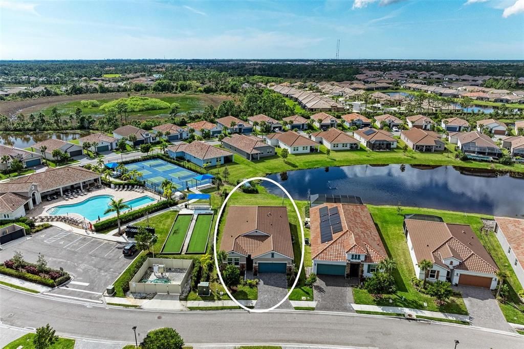 En Venta: $537,000 (4 camas, 3 baños, 2185 Pies cuadrados)