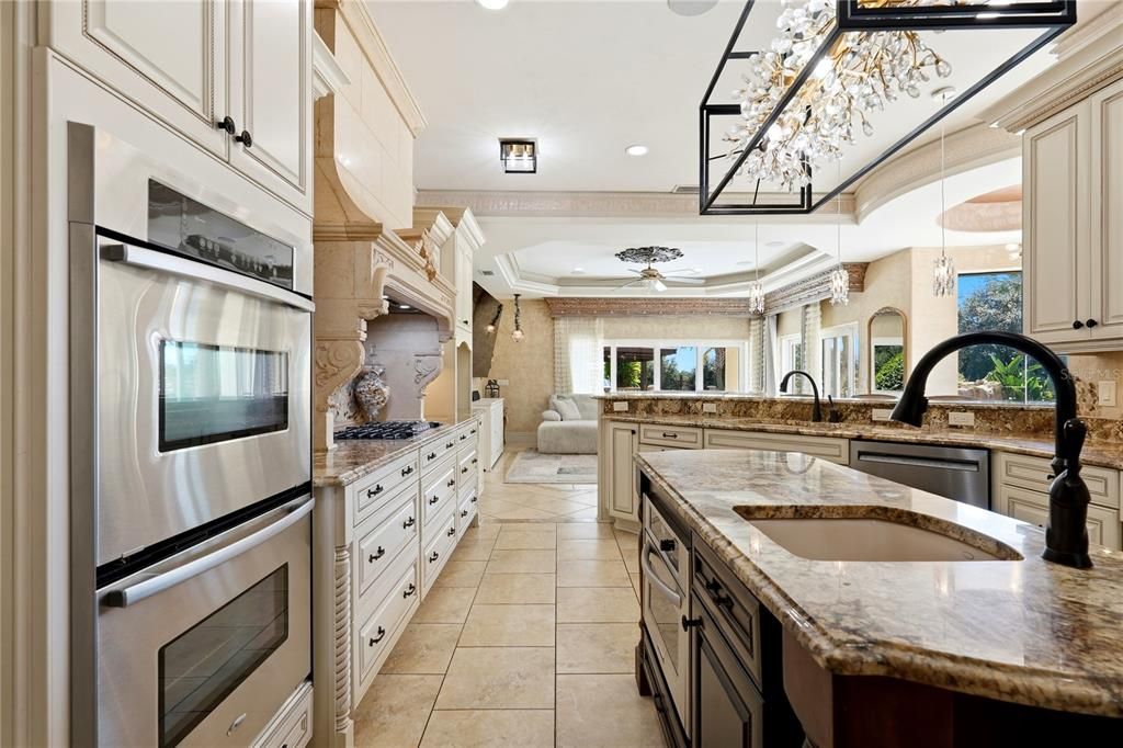 En Venta: $2,199,000 (4 camas, 4 baños, 5650 Pies cuadrados)