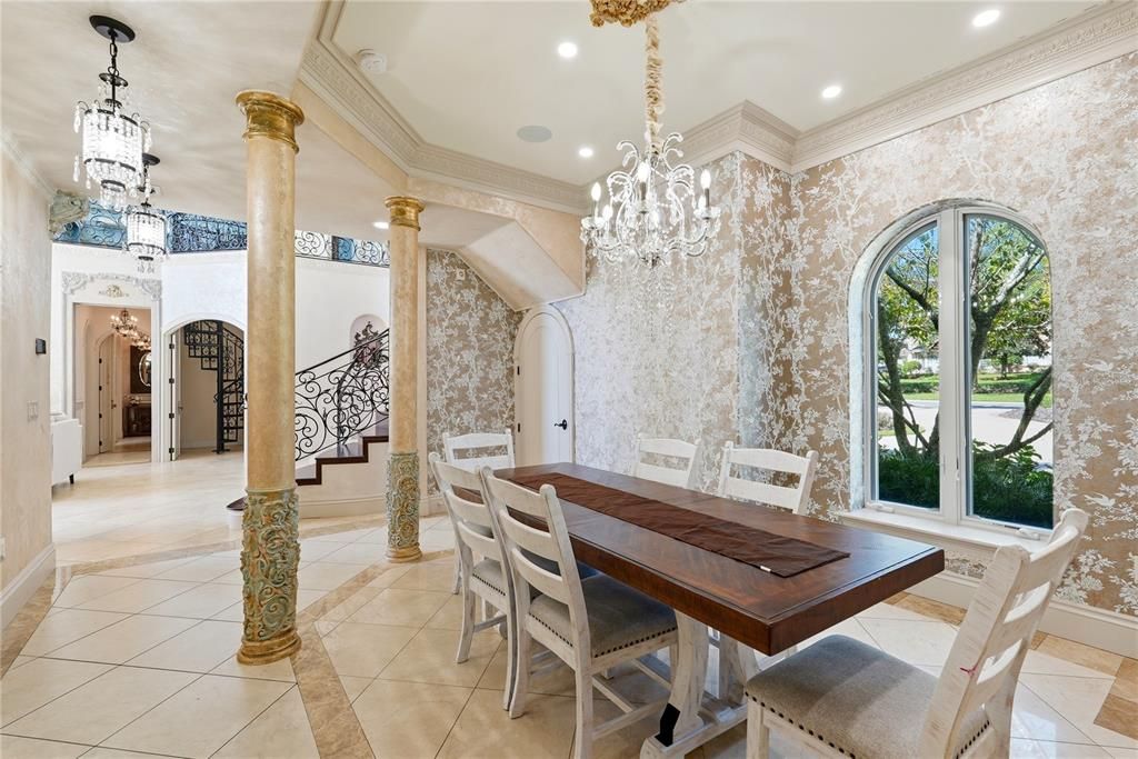 En Venta: $2,199,000 (4 camas, 4 baños, 5650 Pies cuadrados)
