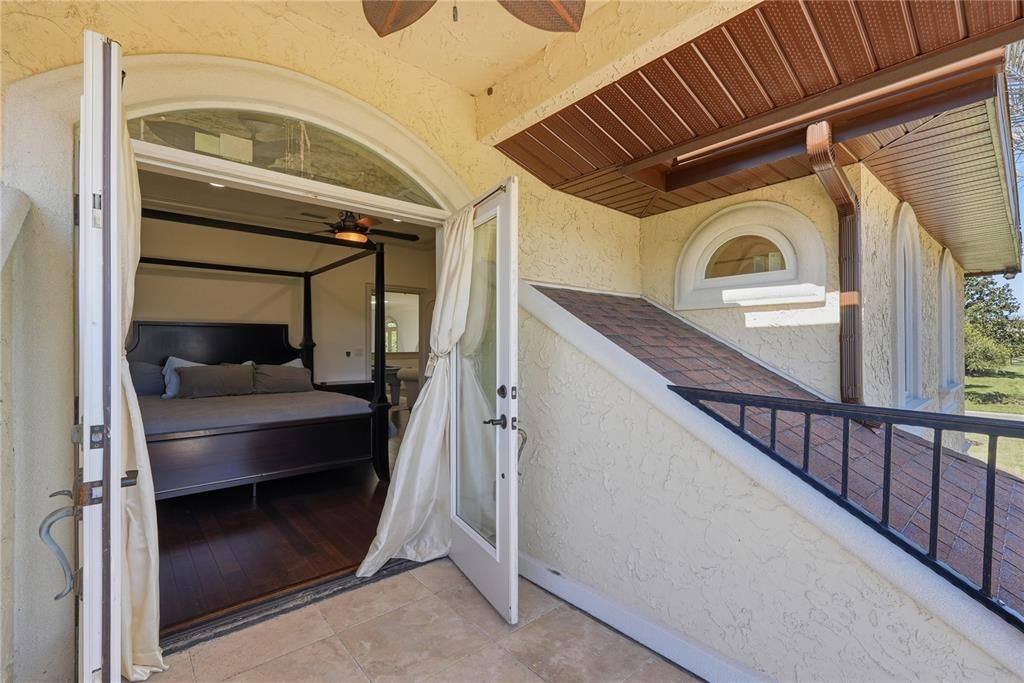 En Venta: $2,199,000 (4 camas, 4 baños, 5650 Pies cuadrados)
