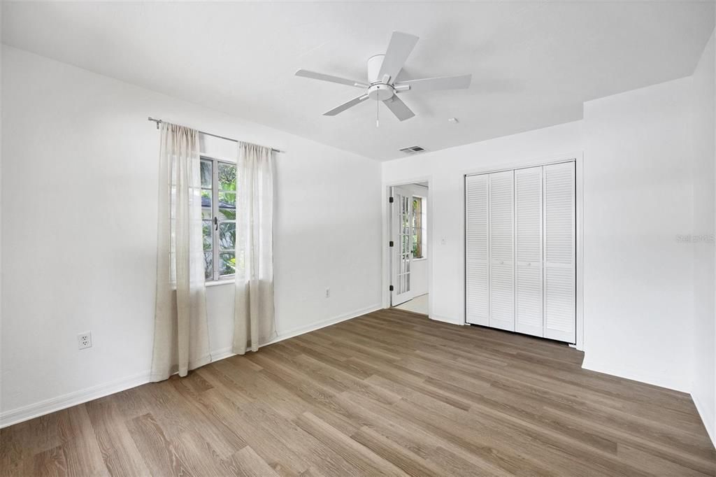 For Rent: $4,000 (3 beds, 2 baths, 1377 Square Feet)
