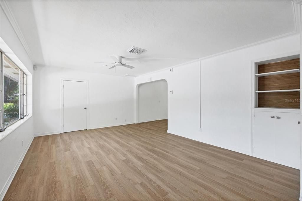 For Rent: $4,000 (3 beds, 2 baths, 1377 Square Feet)