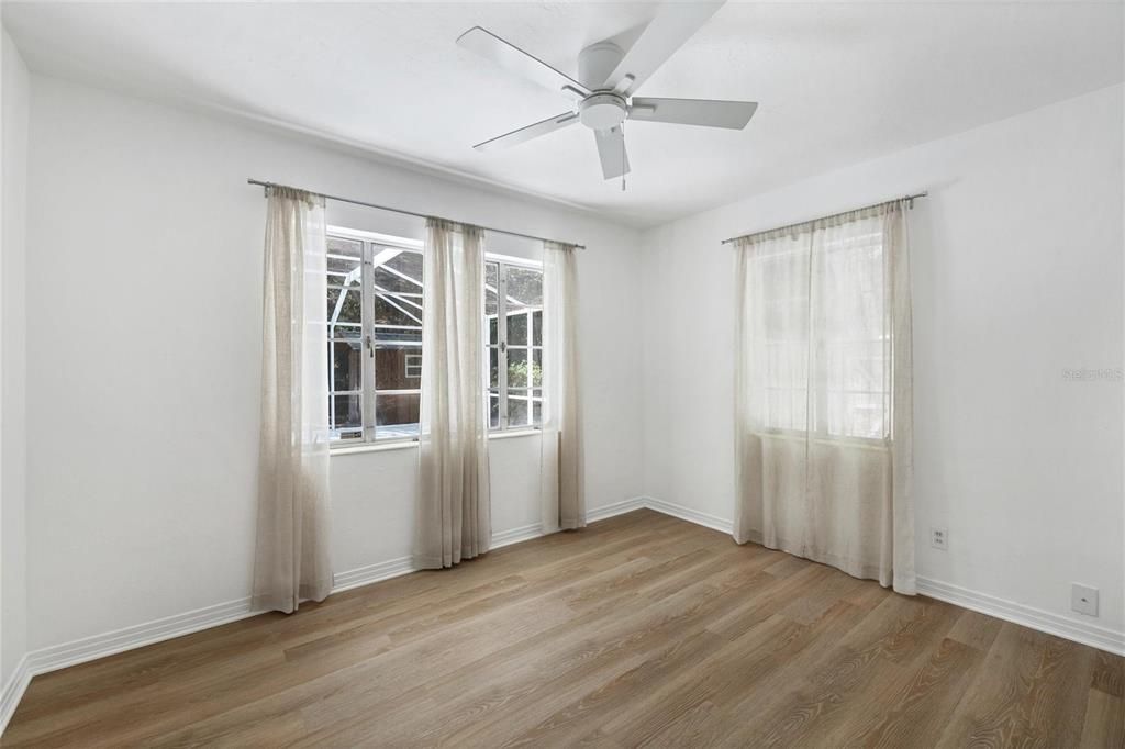 For Rent: $4,000 (3 beds, 2 baths, 1377 Square Feet)