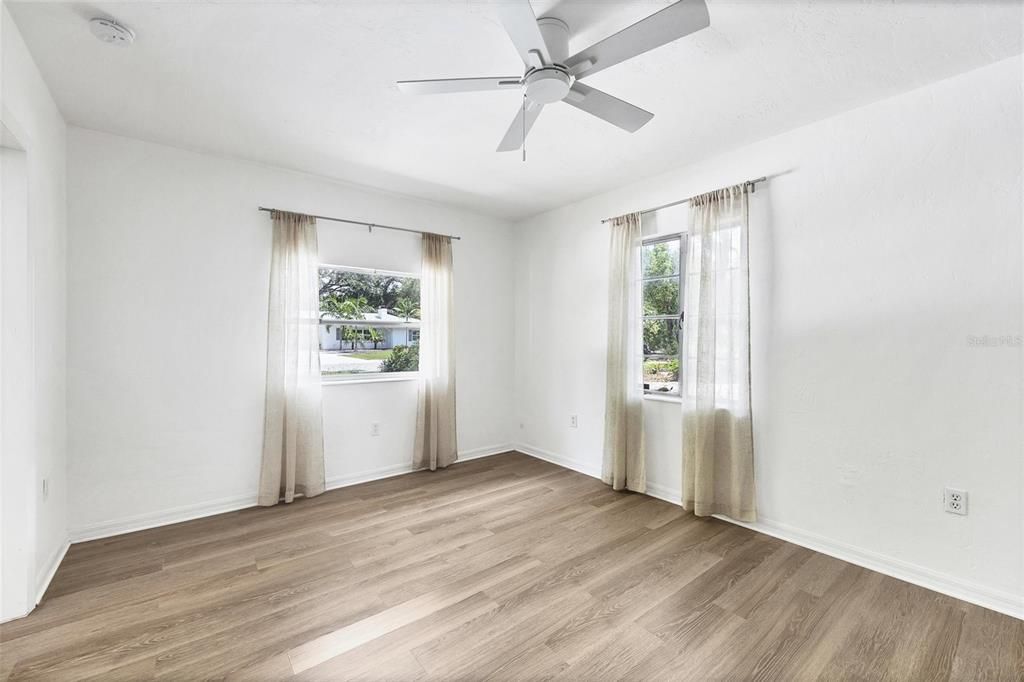 For Rent: $4,000 (3 beds, 2 baths, 1377 Square Feet)