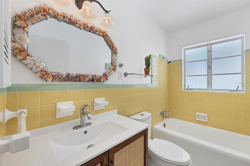 For Rent: $4,000 (3 beds, 2 baths, 1377 Square Feet)