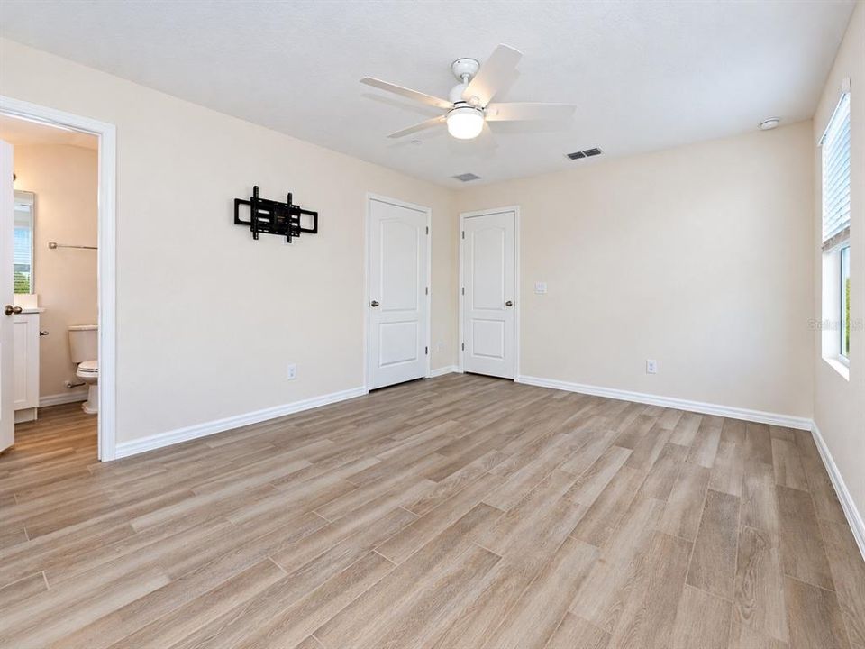 В аренду: $2,995 (3 спален, 3 ванн, 2167 Квадратных фут)