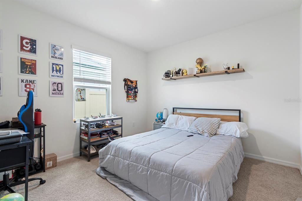 En Renta: $2,300 (4 camas, 2 baños, 1827 Pies cuadrados)